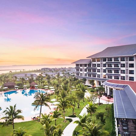 Melia Vinpearl Cua Hoi Beach Resort Cửa Lô Exterior photo